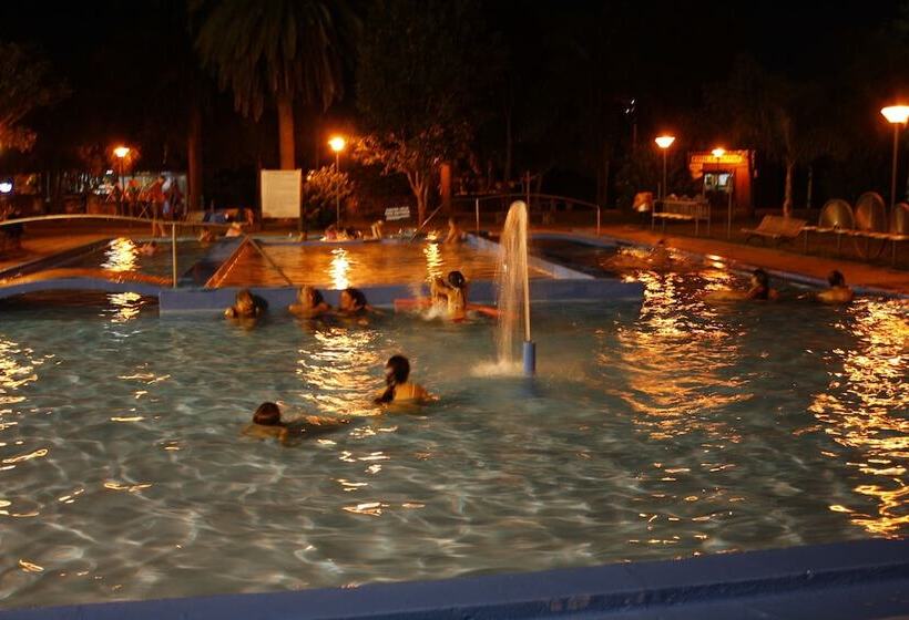 酒店 Village Termas Del Dayman