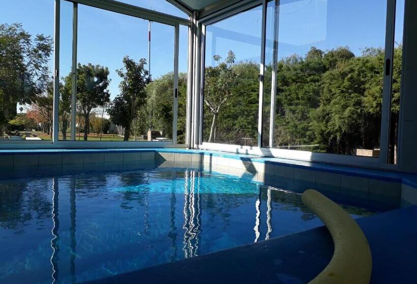 هتل Village Termas Del Dayman