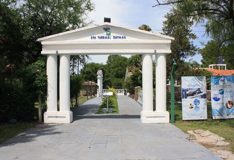 酒店 Village Termas Del Dayman