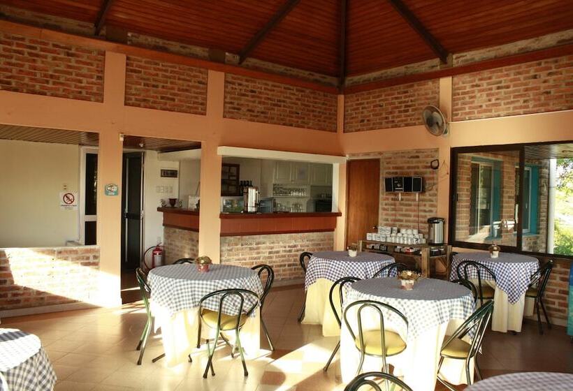 هتل Village Termas Del Dayman