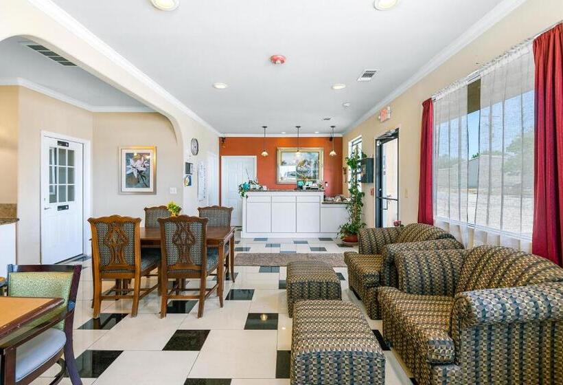 Мотель Big Lake Inn And Suites