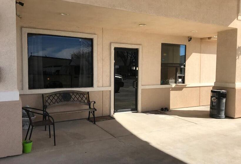 Мотель Big Lake Inn And Suites