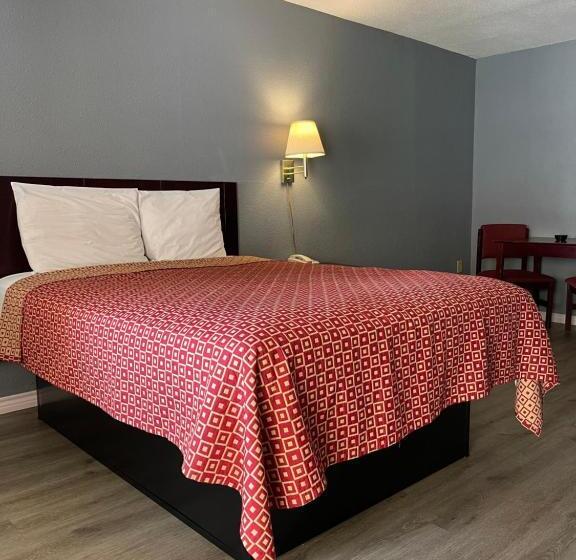 فندق على الطريق Majestic Inn