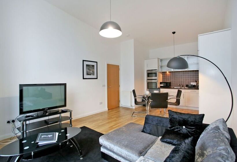 Orange Apartments Kepplestone