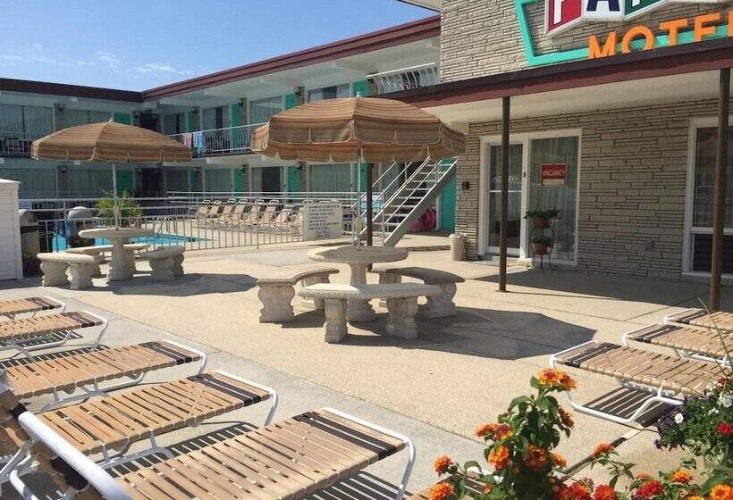 Panoramic Motel & Apartments