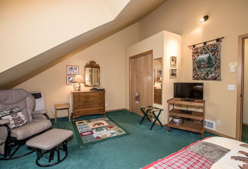 بنسيون Candlewycke Inn