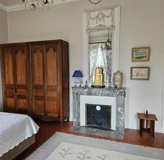 بنسيون Chateau De Bournet