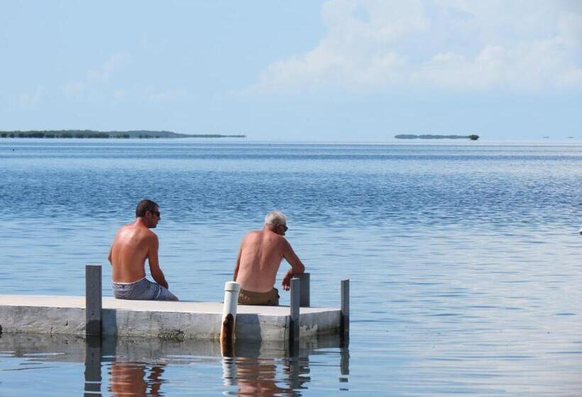 Пансион Coconut Bay Resort   Key Largo