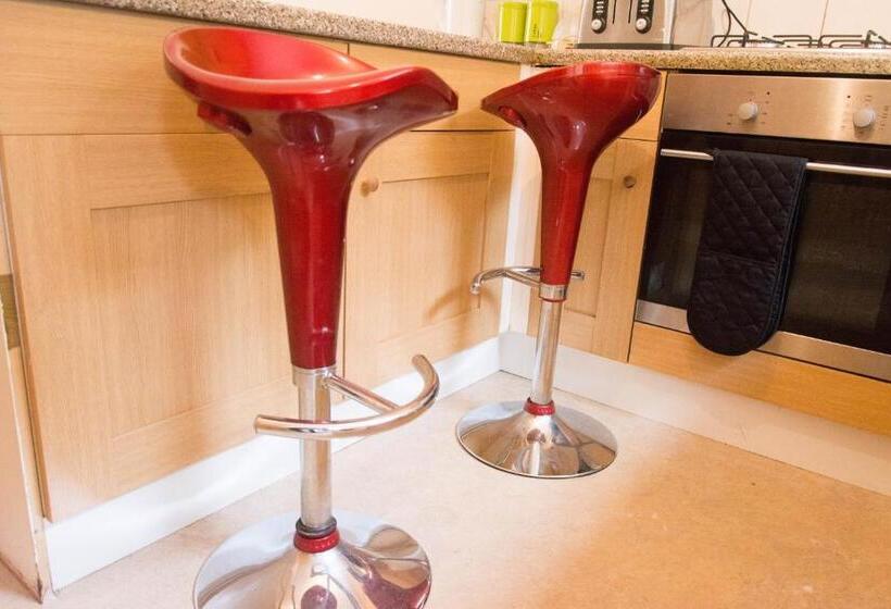 بنسيون Queen Guest House