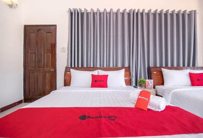 پانسیون Reddoorz Plus Near Bai Truoc