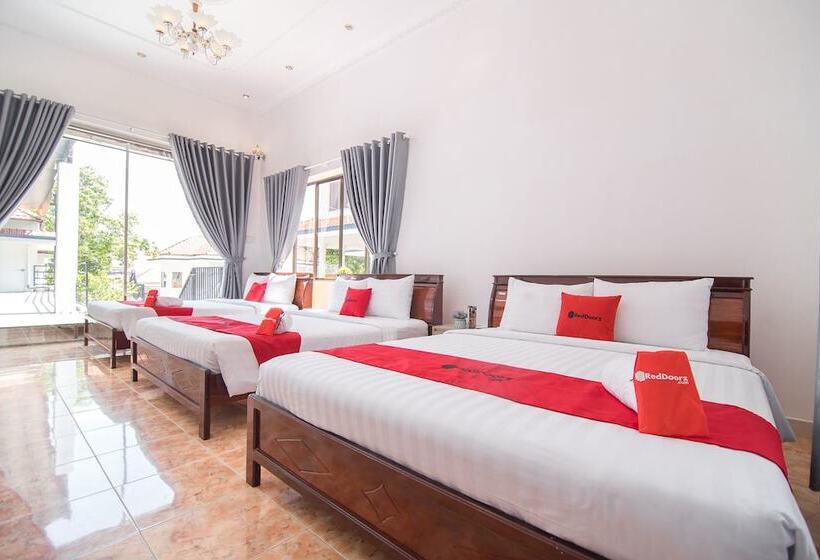 پانسیون Reddoorz Plus Near Bai Truoc
