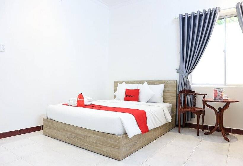 پانسیون Reddoorz Plus Near Bai Truoc