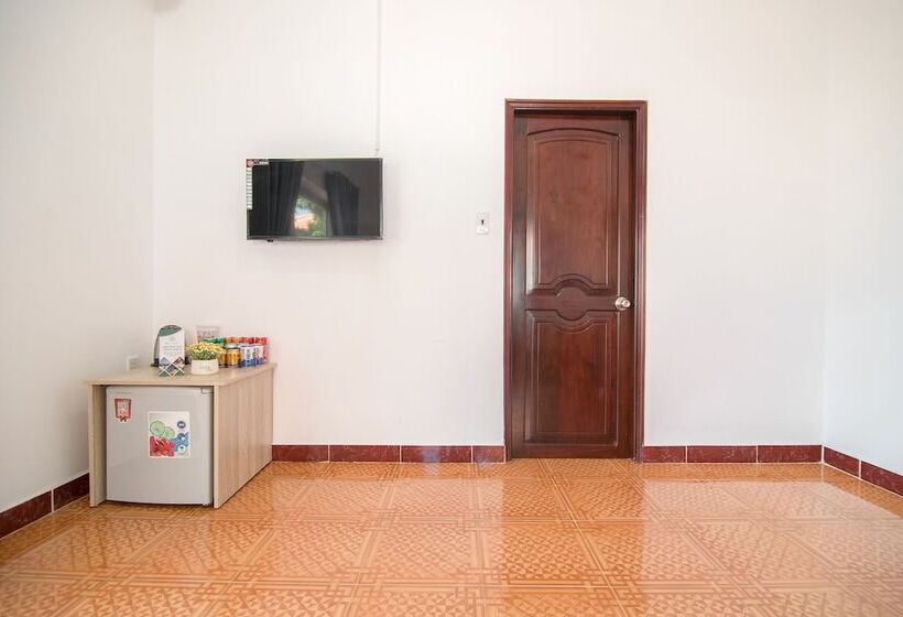 پانسیون Reddoorz Plus Near Bai Truoc