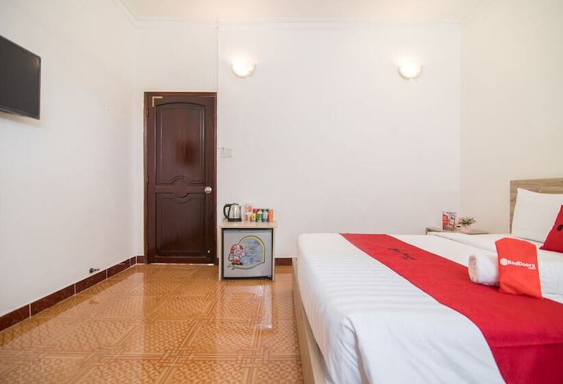 پانسیون Reddoorz Plus Near Bai Truoc