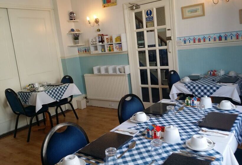 Пансион The Beach House