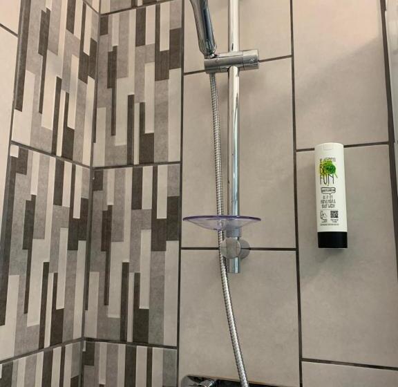 Пансион The Chestnuts