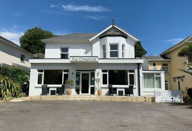 Пансион The Chestnuts