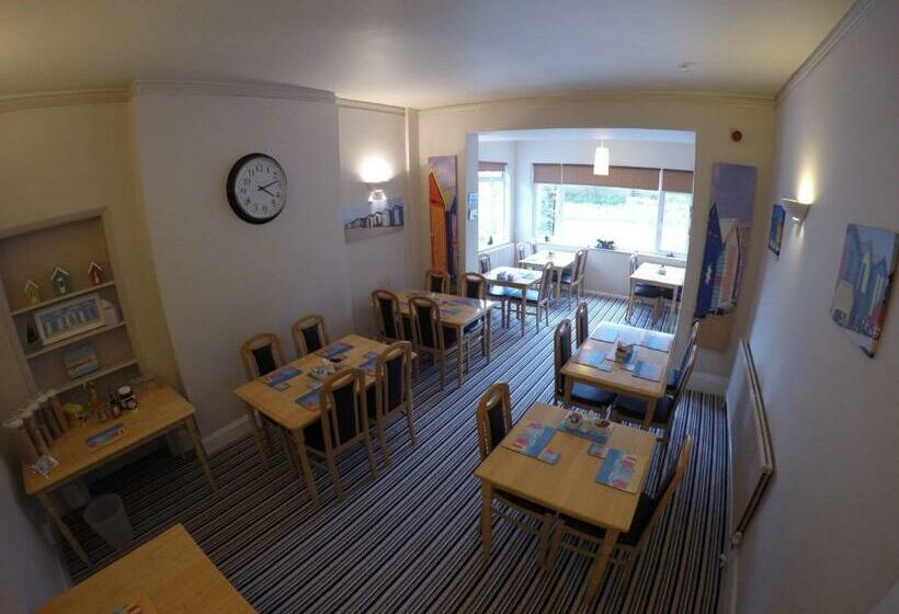 Пансион The Chestnuts