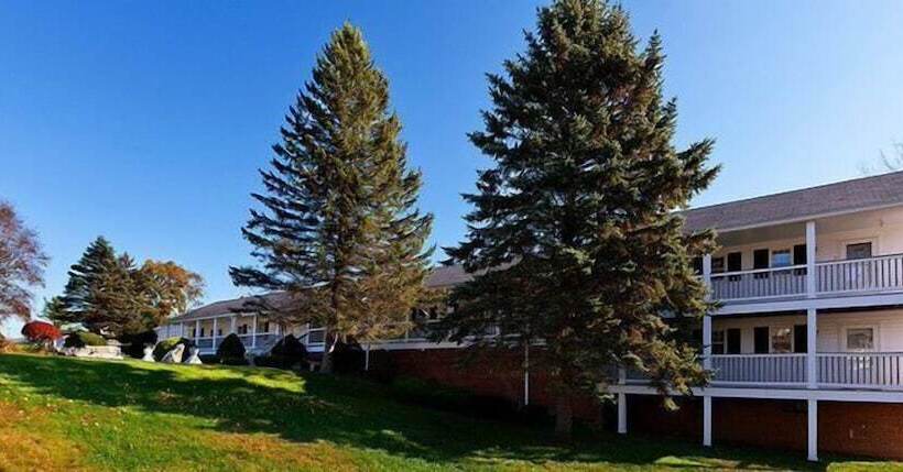 استراحتگاه Eastover Estate & Eco Village