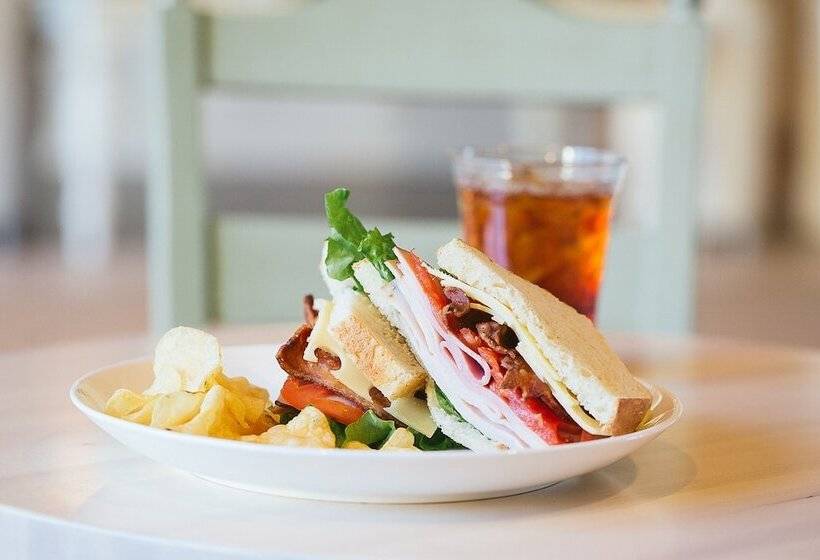 Village Hotel On Biltmore Estate