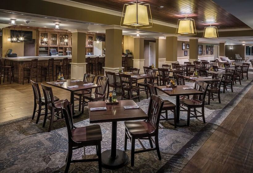 Village Hotel On Biltmore Estate