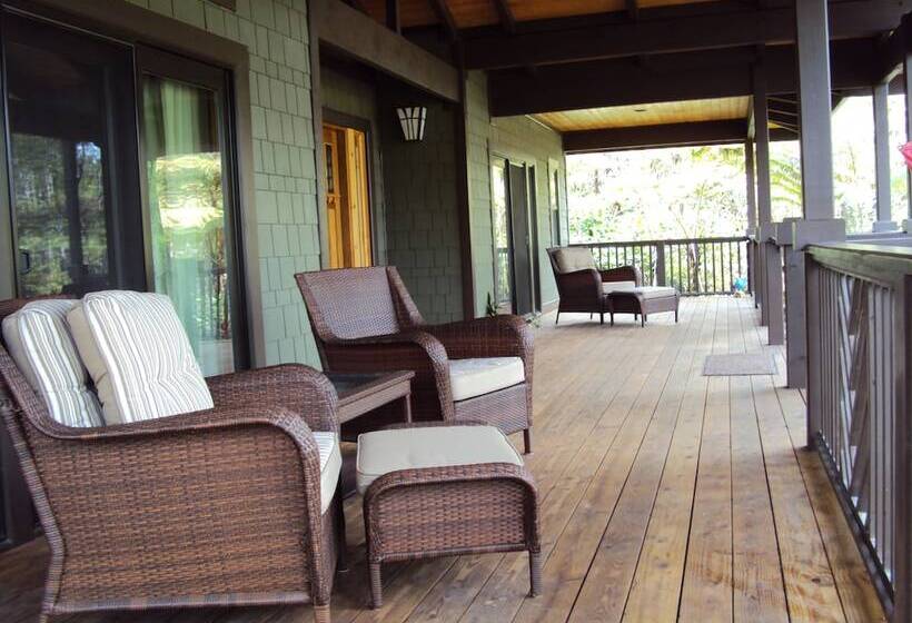 Volcano Rainforest Lodge