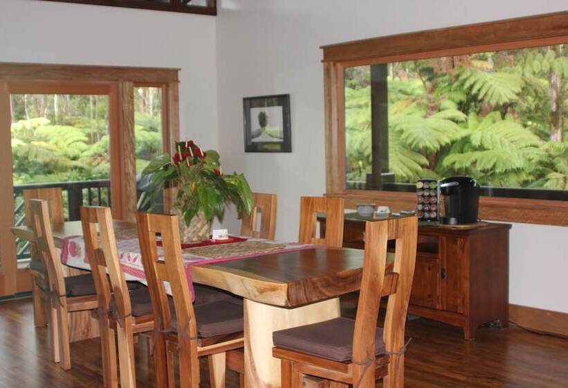 Volcano Rainforest Lodge