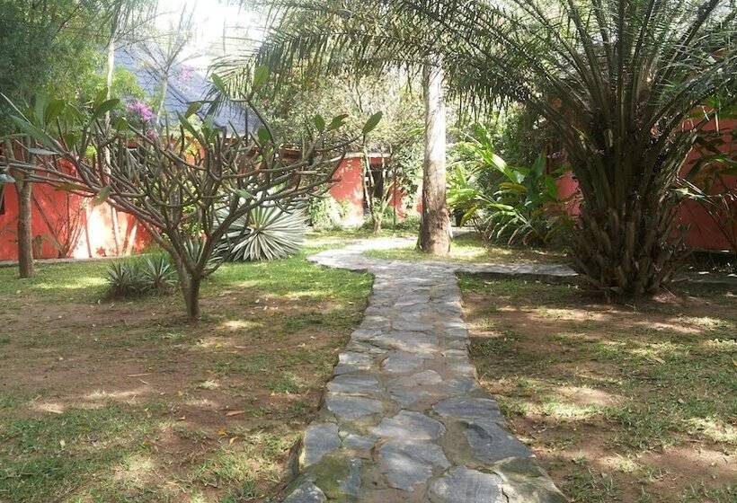 White Castle Hotel Arua