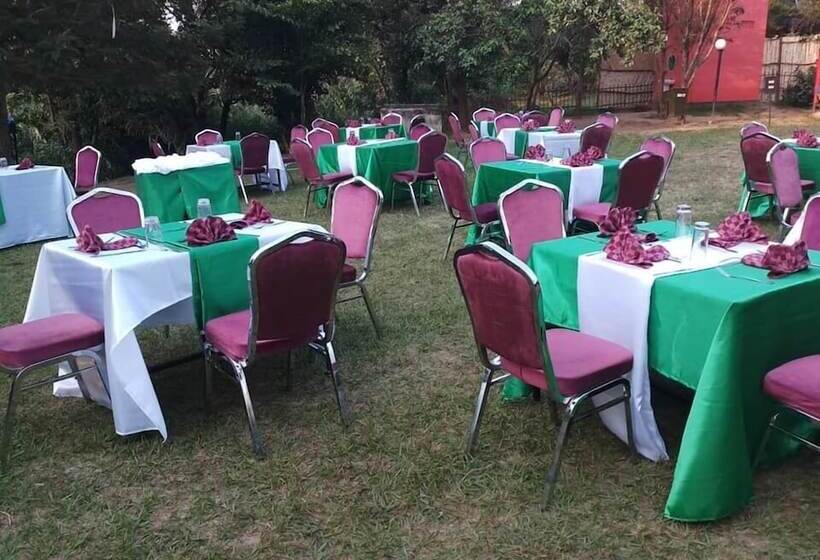 White Castle Hotel Arua