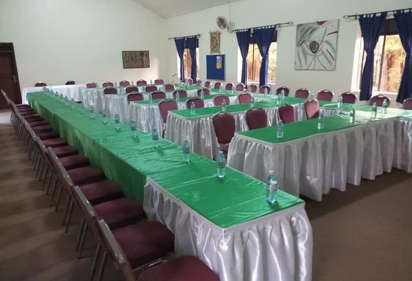 White Castle Hotel Arua