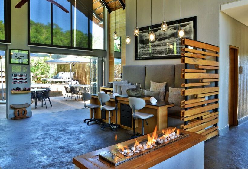 בית מלון כפרי Bakubung Bush Lodge