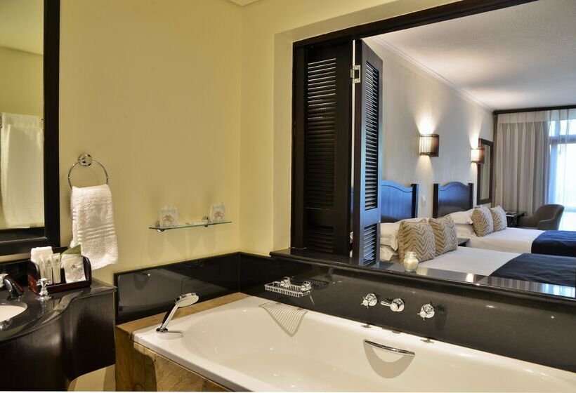 בית מלון כפרי Bakubung Bush Lodge