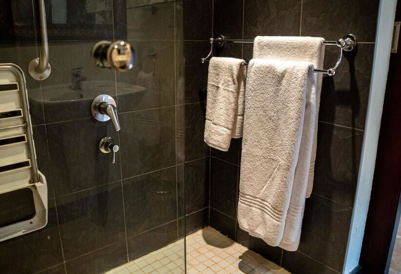 בית מלון כפרי Bakubung Bush Lodge