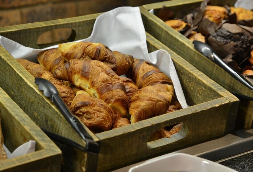 בית מלון כפרי Bakubung Bush Lodge