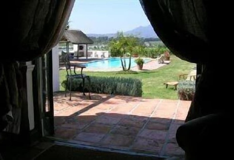 Отель Bellevue Manor Guest House & Wellness Spa Retreat