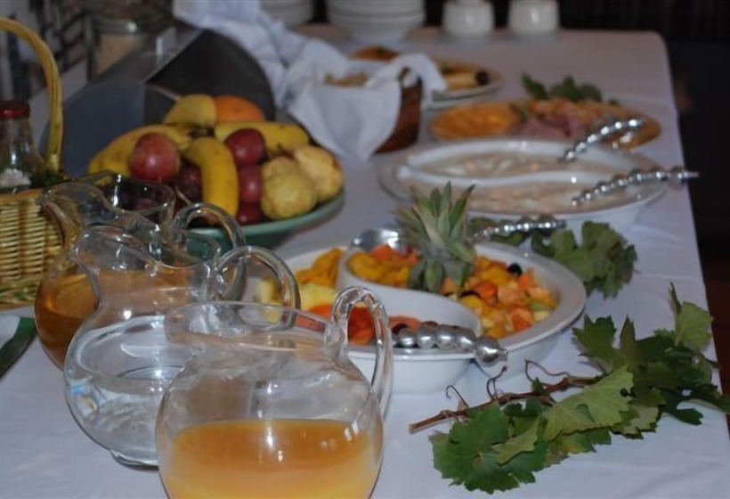 Отель Bellevue Manor Guest House & Wellness Spa Retreat