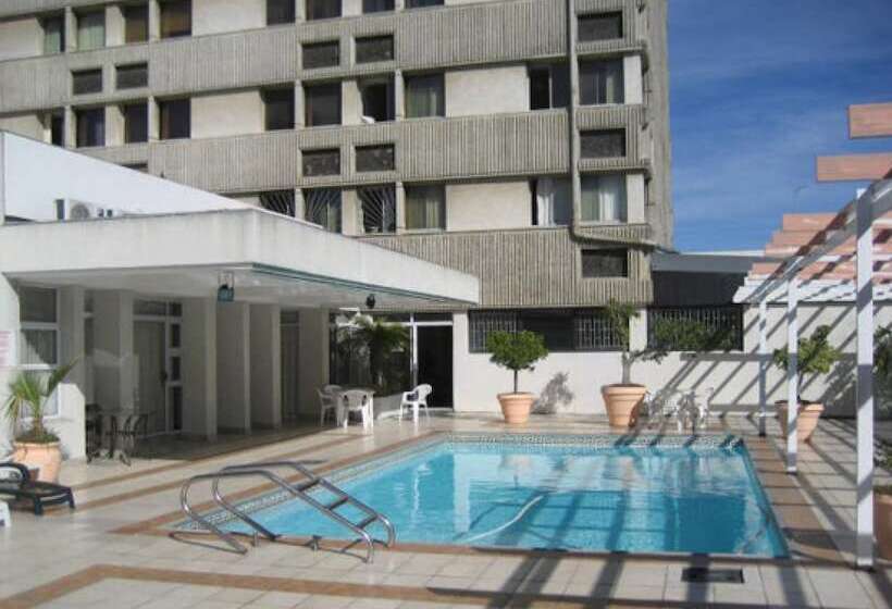 فندق Centurion All Suite