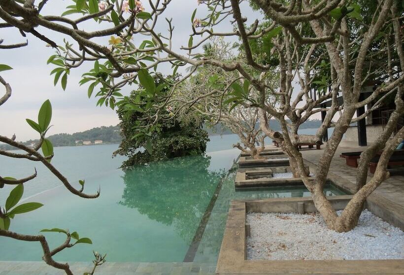 ホテル Closenberg