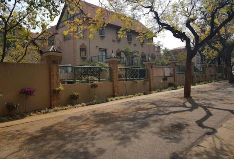 בית מלון כפרי Court Classique Suite