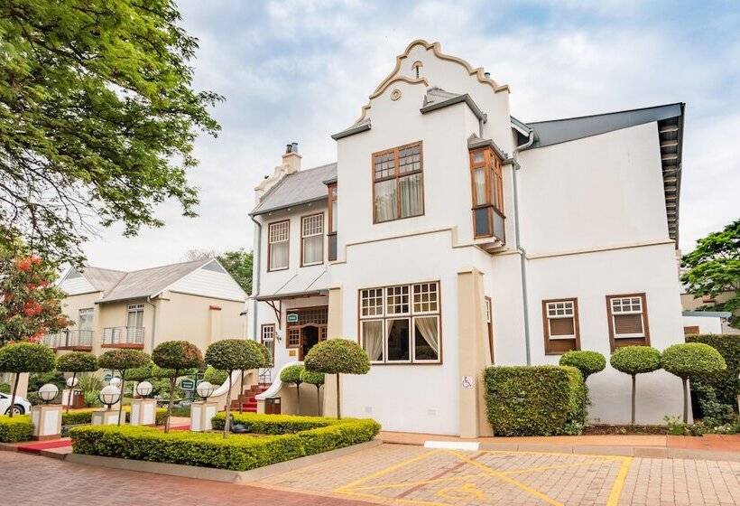 Courtyard Hotel Arcadia