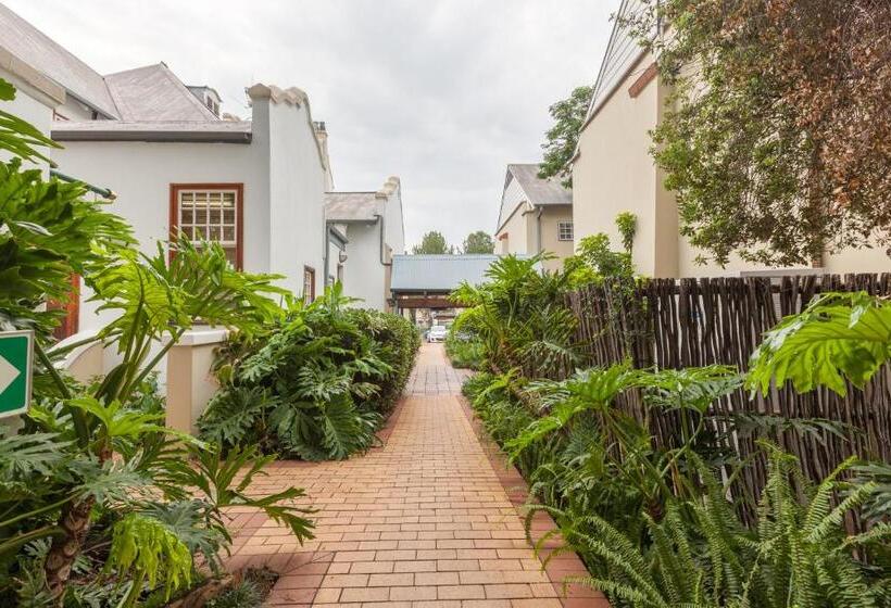 Courtyard Hotel Arcadia