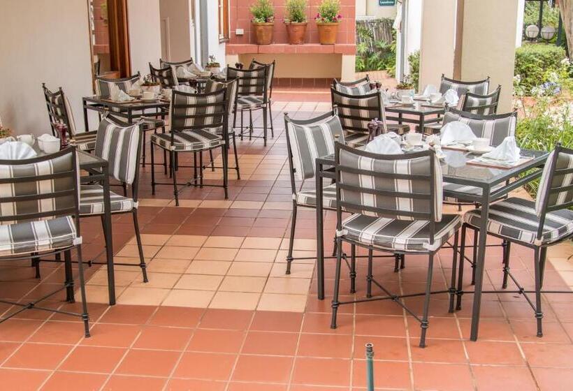 Courtyard Hotel Arcadia