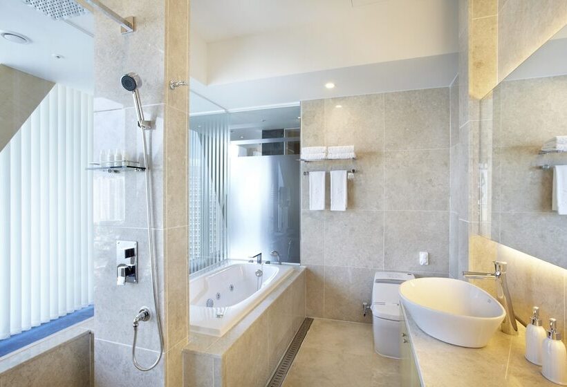 בית מלון כפרי Eldis Regent