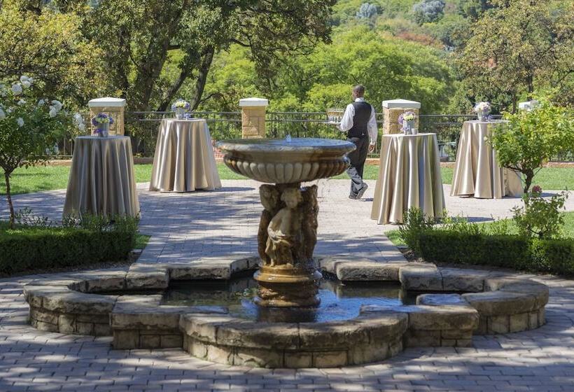 Four Seasons Hotel The Westcliff