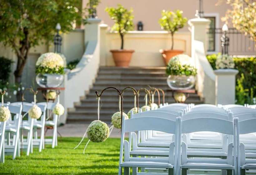 Four Seasons Hotel The Westcliff