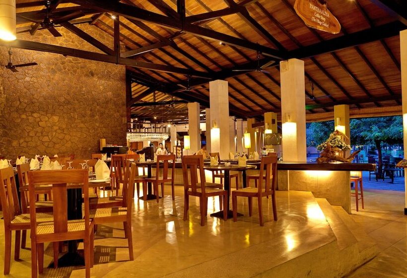 Отель Habarana Village By Cinnamon