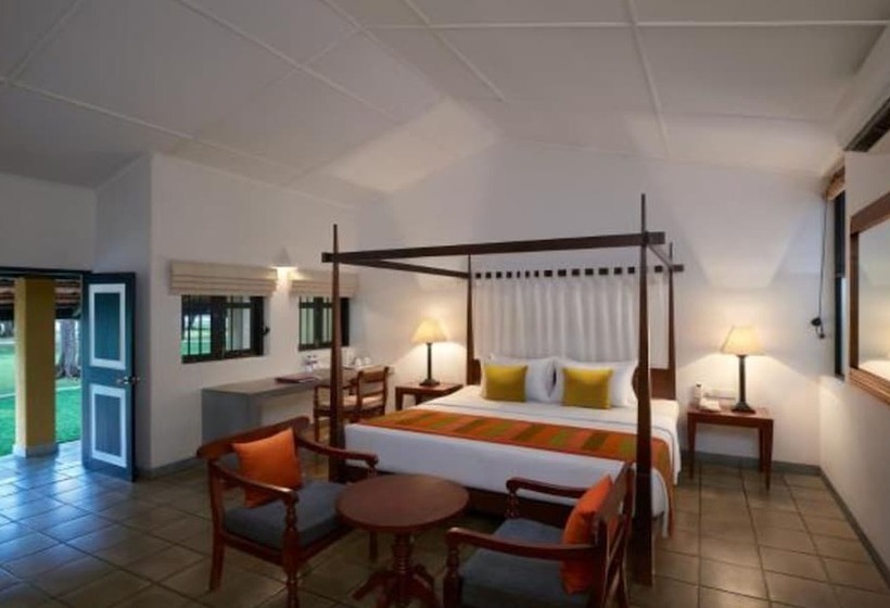 Отель Habarana Village By Cinnamon