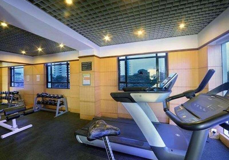 هتل Holiday Inn Express & Suites Singapore Novena, An Ihg