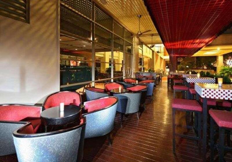 هتل Holiday Inn Express & Suites Singapore Novena, An Ihg