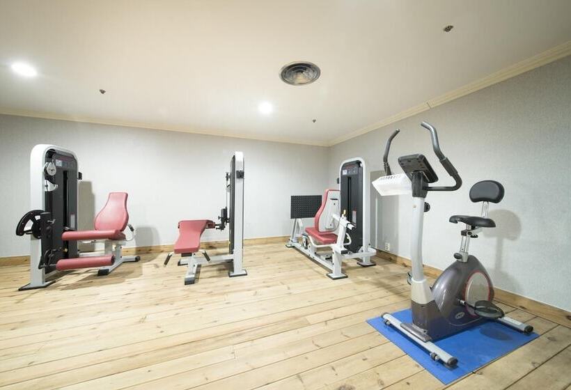 Отель Jeju Palace